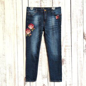 Tokyo Talkies Women's Super Skinny Floral Embroidered Jeans Tag 34 Actual 31 GUC